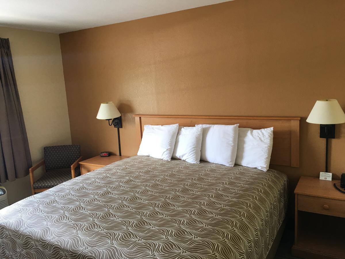 Hometown Inn-Soddy Daisy Bagian luar foto