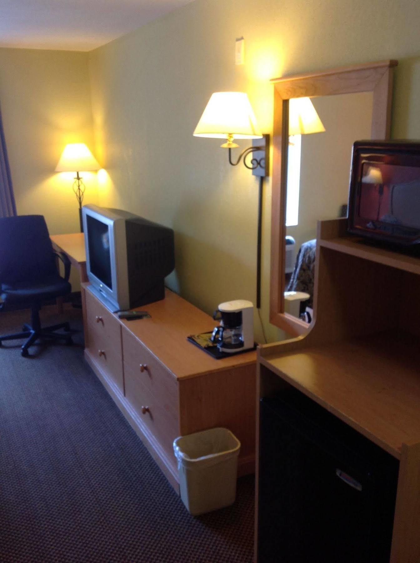 Hometown Inn-Soddy Daisy Bagian luar foto